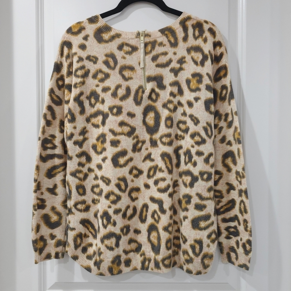 H&M Leopard Print Poly Wool Blend Sweater, M - Picture 8 of 14